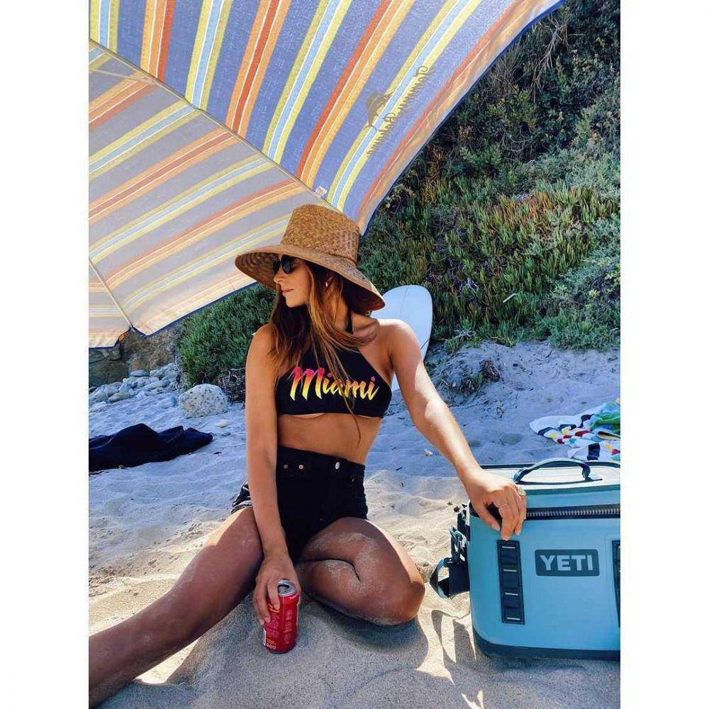 Genesis Rodriguez (Instagram.com/genirodriguez)