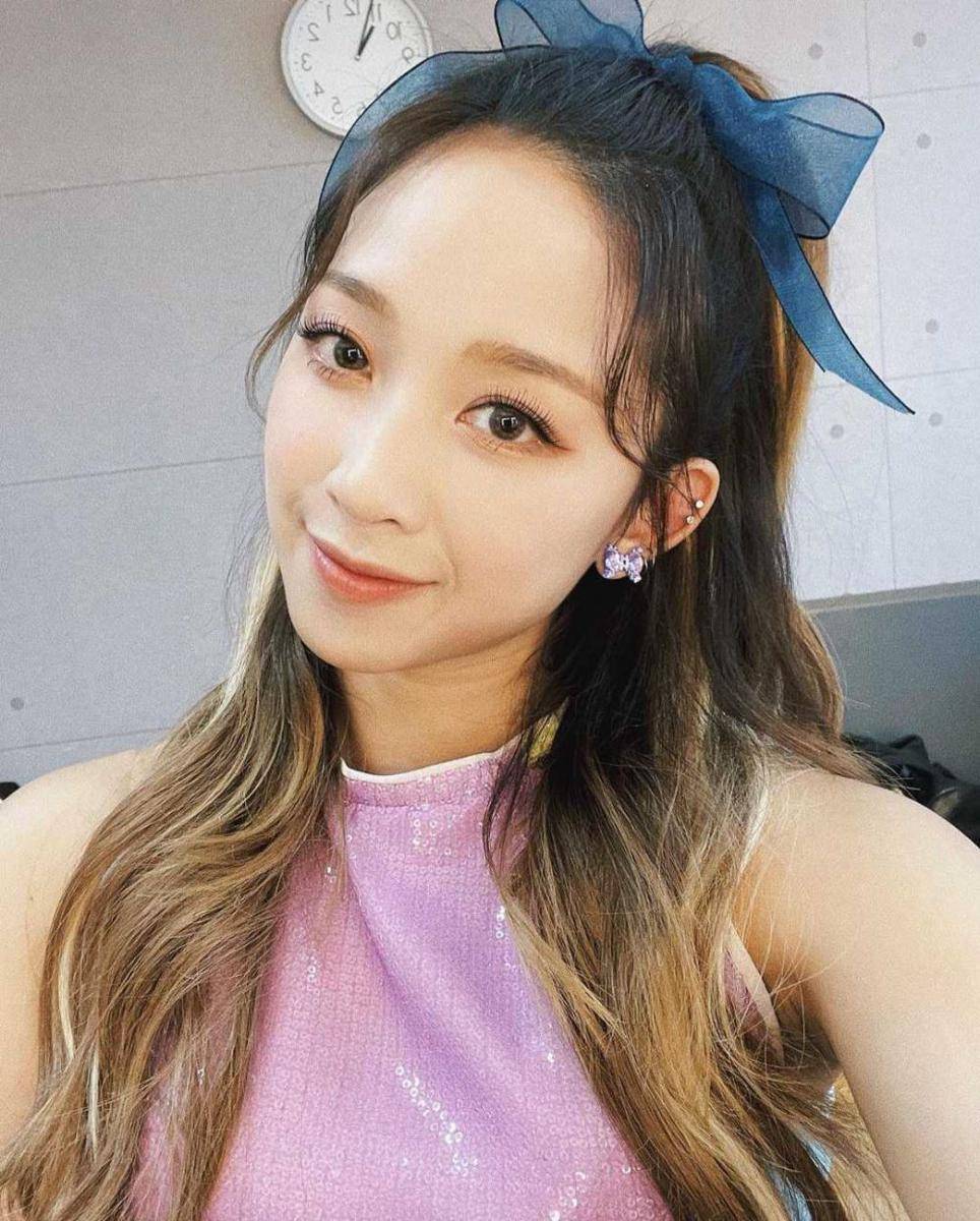 Dita Secret Number (instagram.com/secretnumber.official)