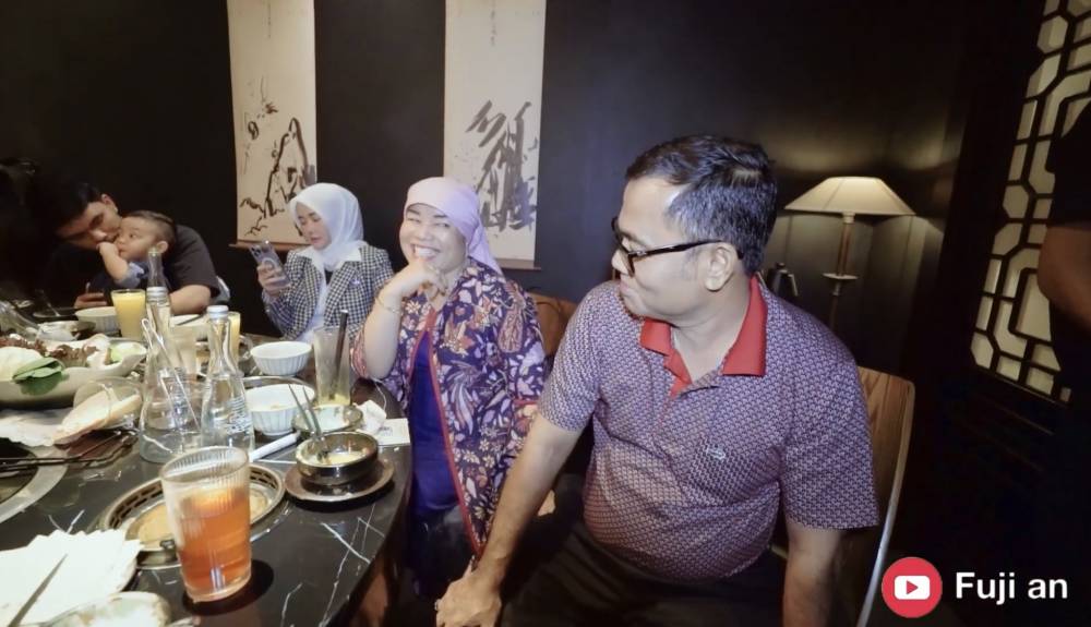 Perayaan ulang tahun Haji Faisal (Dok. Youtube/ Fuji an)
