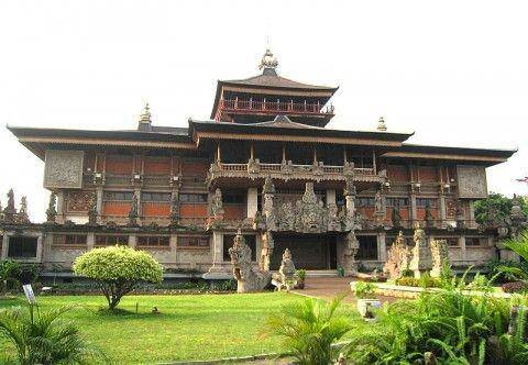 Museum Indonesia di TMII (tamanmini.com)