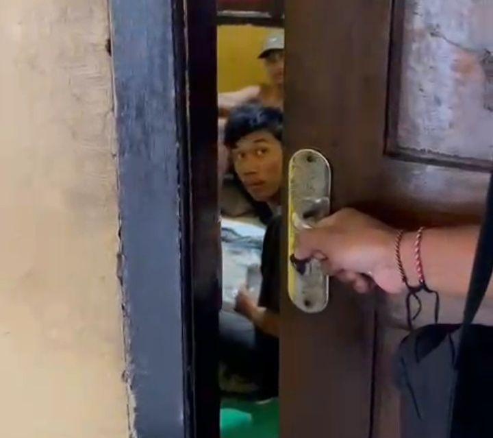 Pria Penganiaya Kucing dengan Petasan di Sumbawa Akhirnya Ditangkap
