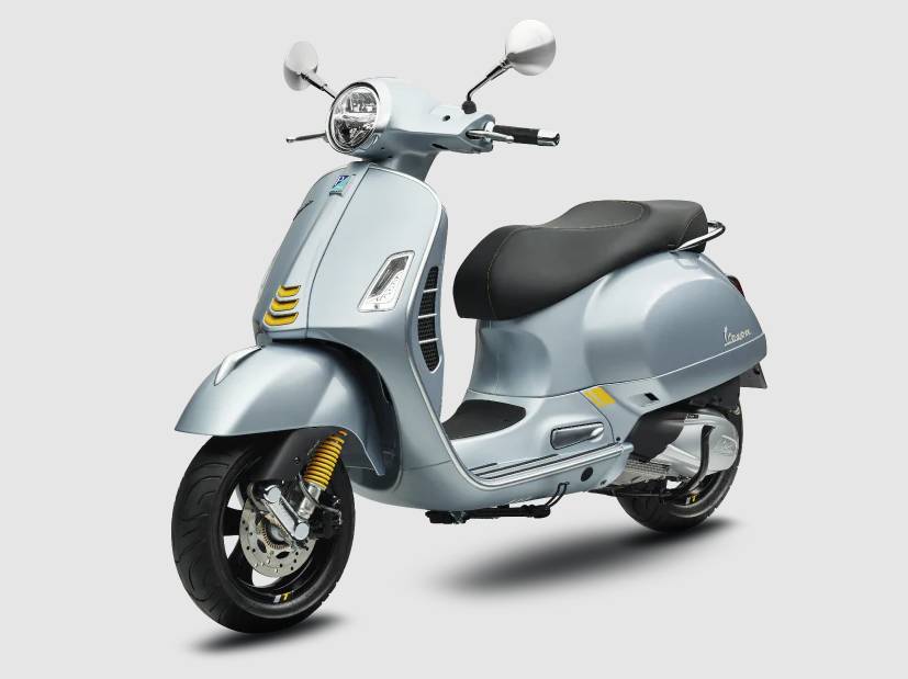 Ilustrasi Vespa GTS Super Tech 300 (https://www.vespa.com/)