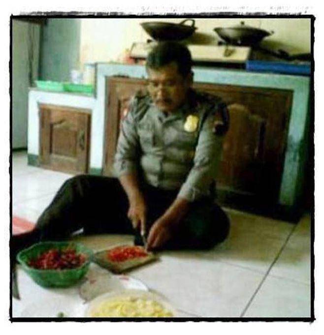 potret suami takut istri (instagram.com/humorsantuy)