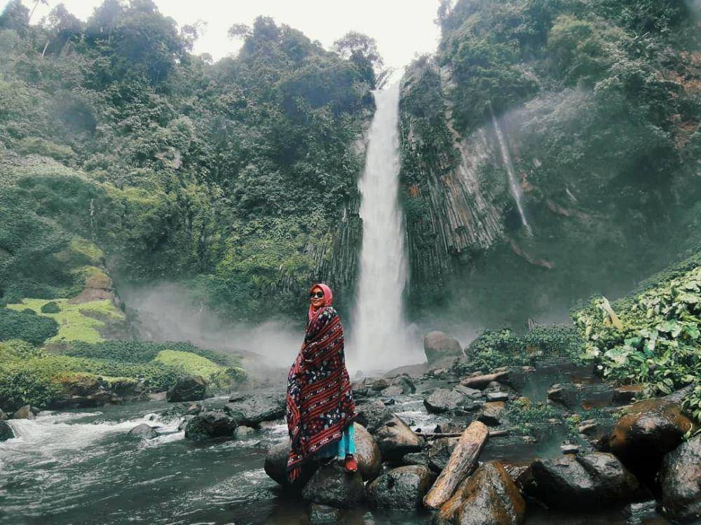 Air Terjun Tri Muara Karang (instagram.com/ellen_sinaria)