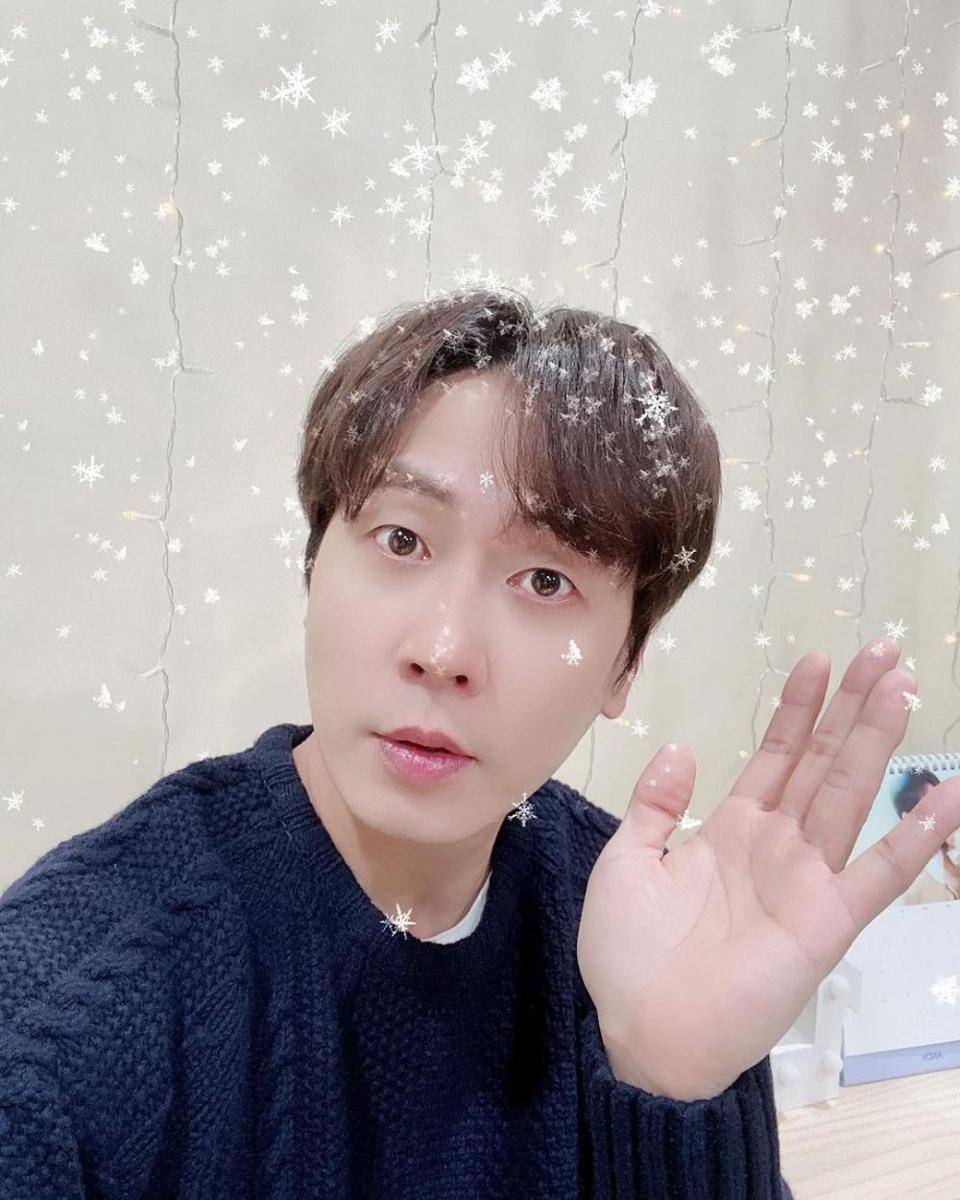 Andy SHINHWA (instagram.com/andyofficial___)