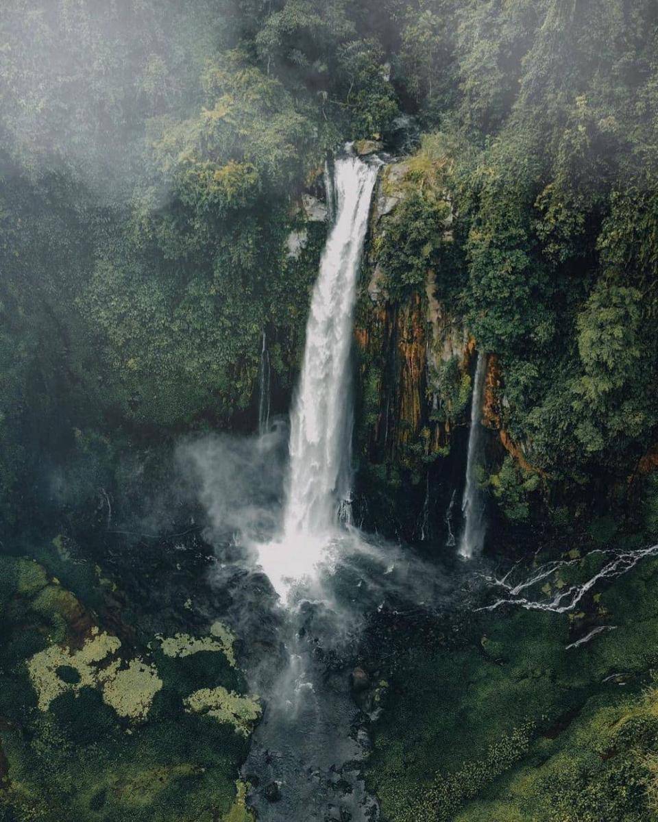 Air Terjun Tri Muara Karang (instagram.com/rommydewantara)