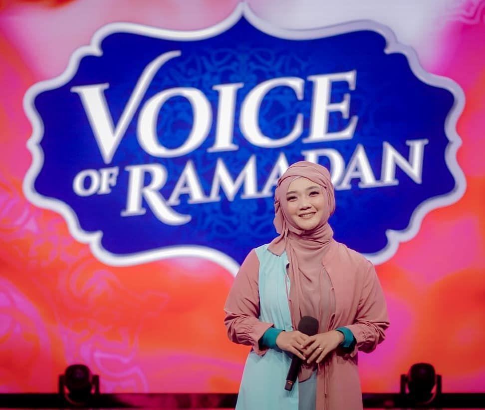 10 Potret Sulis, Kembali Aktif Bernyanyi Usai Tiga Tahun Vakum