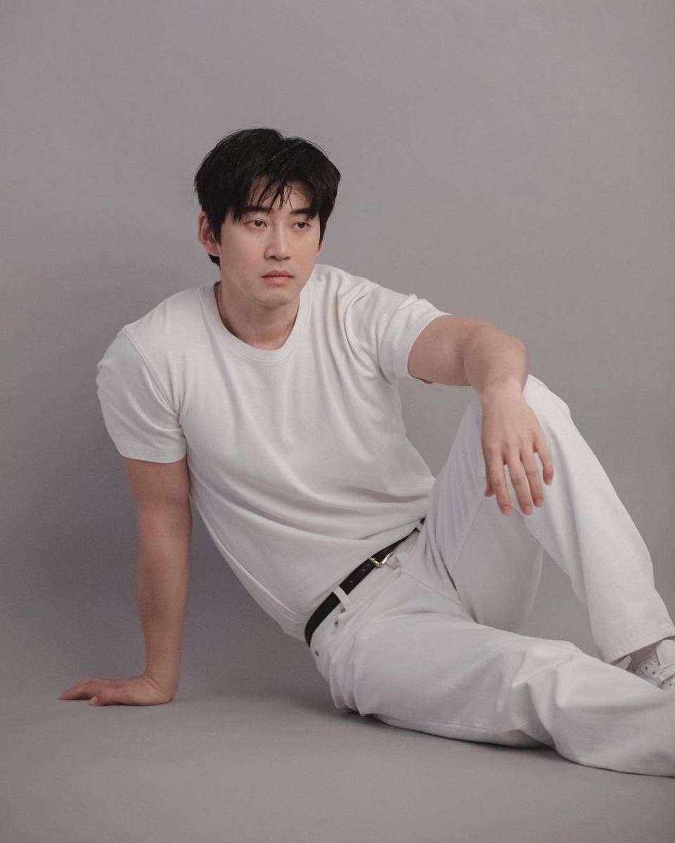 Yoon Kye Sang (instagram.com/enter_just)