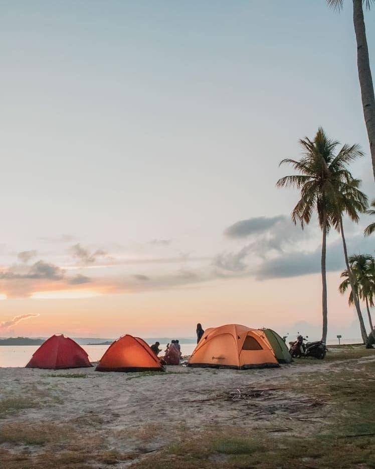 Pantai Wantopi (instagram.com/campsiteindonesia)