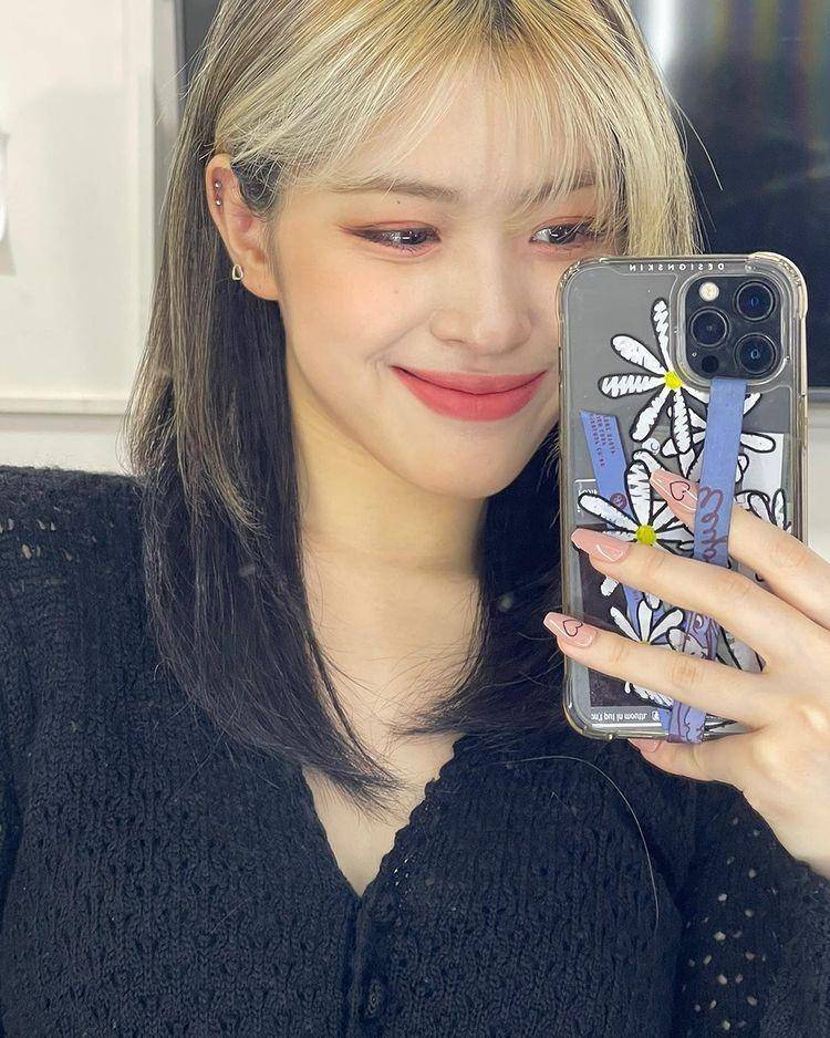 Gaya rambut Ryujin ITZY (instagram.com/itzy.all.in.us)