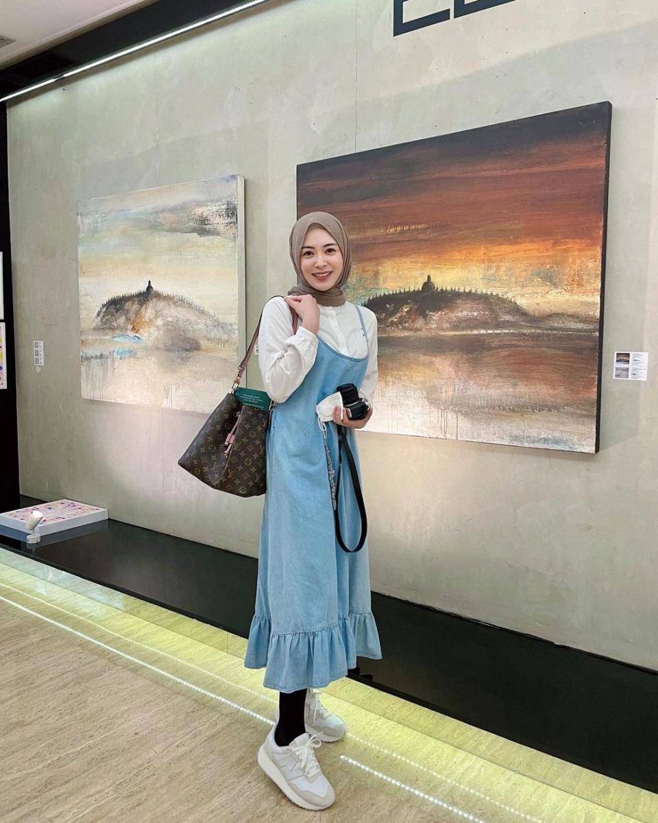 potret gaya Ayana Moon (instagram.com/xolovelyayana)