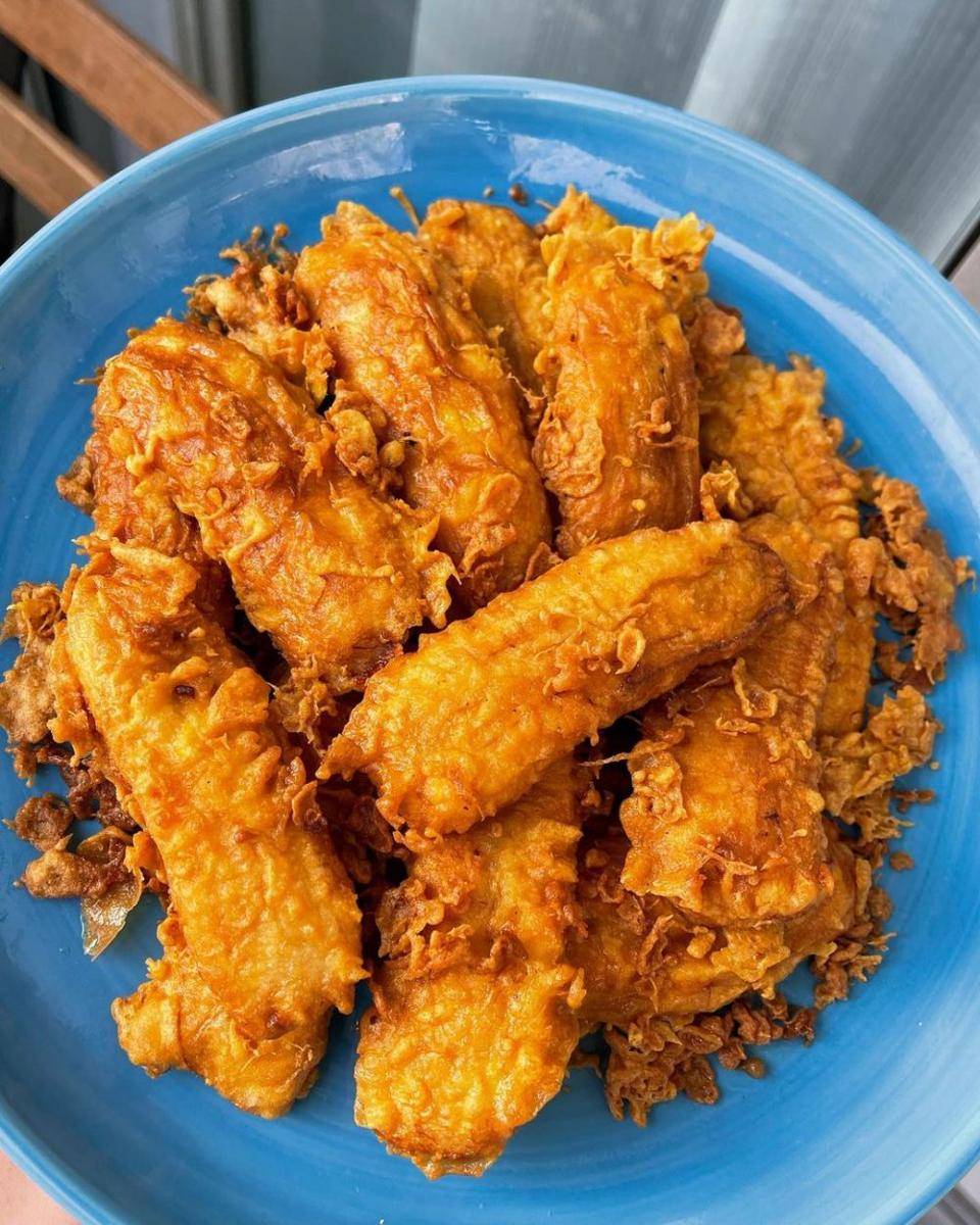 ilustrasi pisang goreng (instagram.com/xiilaaa)