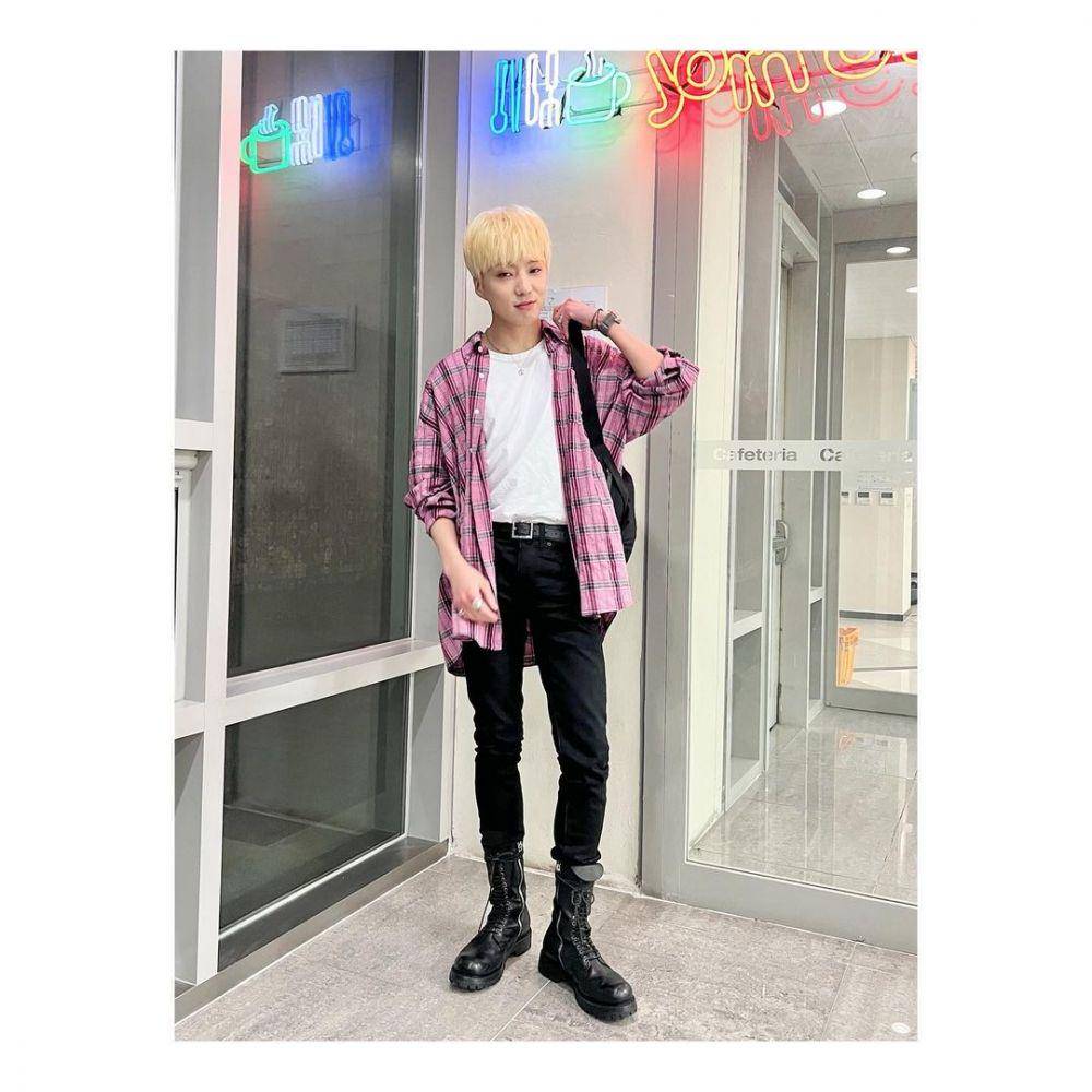 potret Kang Seung Yoon (instagram.com/w_n_r00)