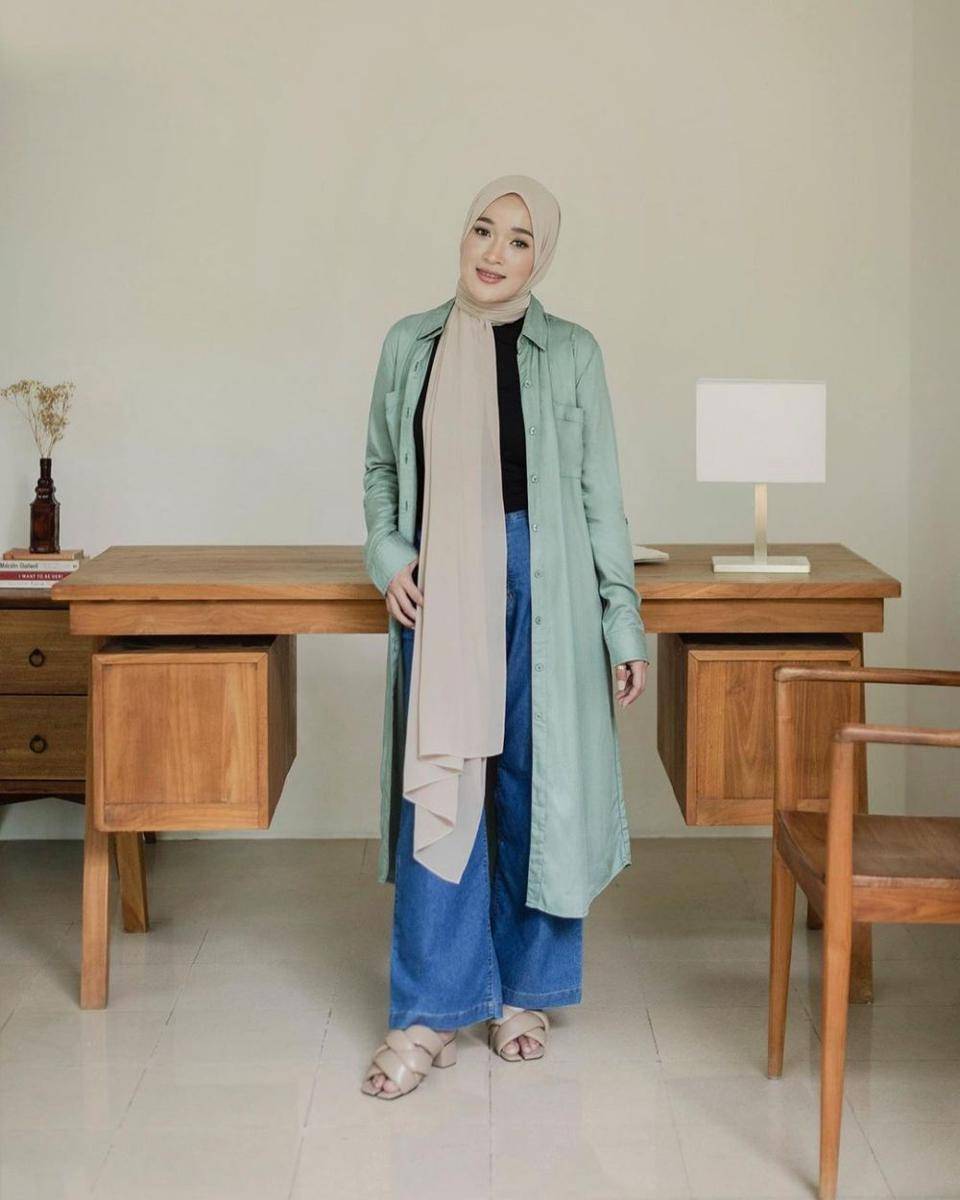potret gaya Ririe Fairus (instagram.com/ririe_fairus)