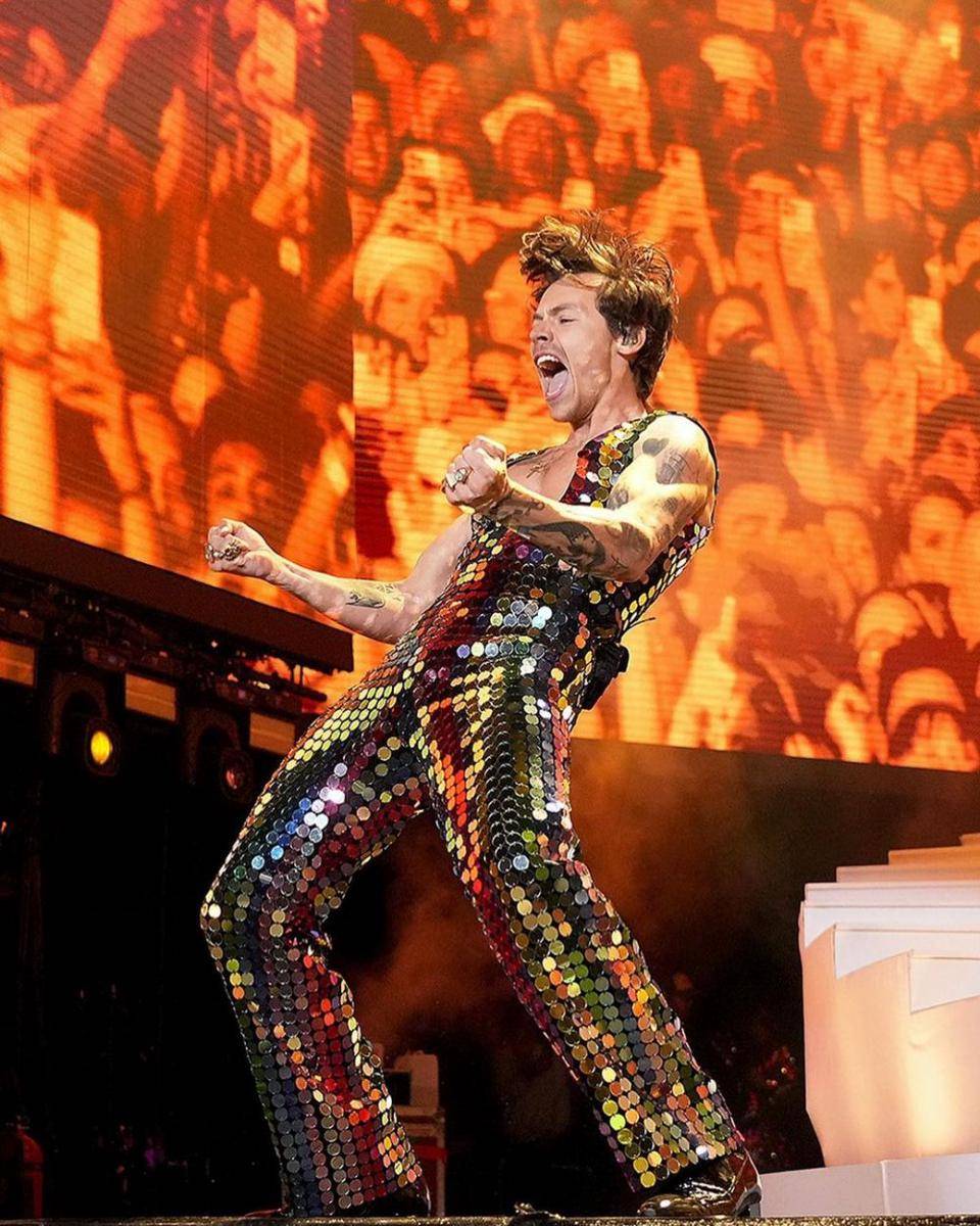Harry Styles (instagram.com/kevinmazur)