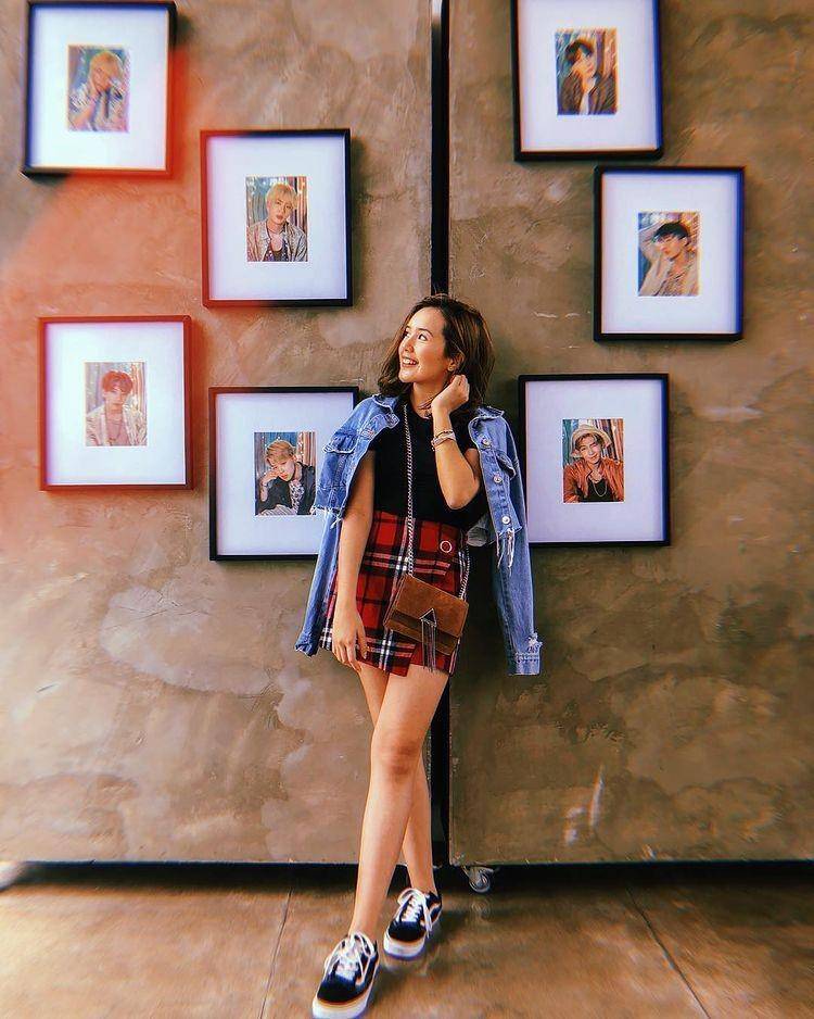 OOTD hangout Beby Tsabina (instagram.com/bebytsabina)