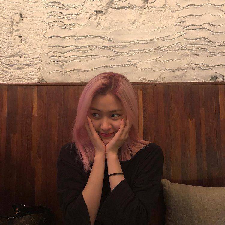 Gaya rambut Ryujin ITZY (instagram.com/itzy.all.in.us)