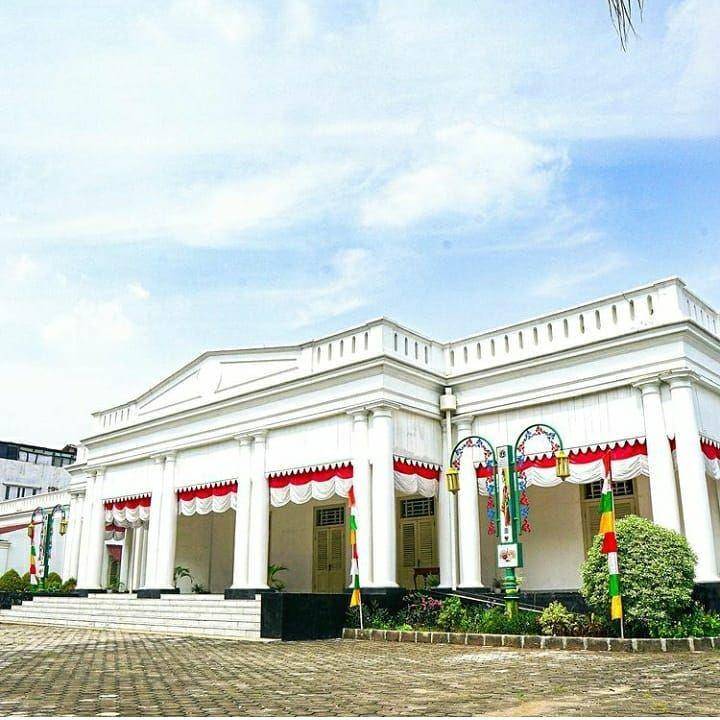 Taman Budaya Benyamin Sueb (dinaskebudayaan.jakarta.go.id)