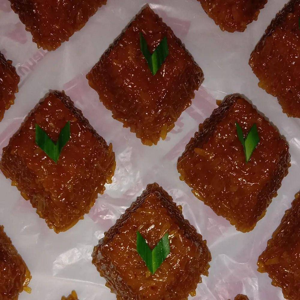 wajik (instagram.com/yoen.cake)