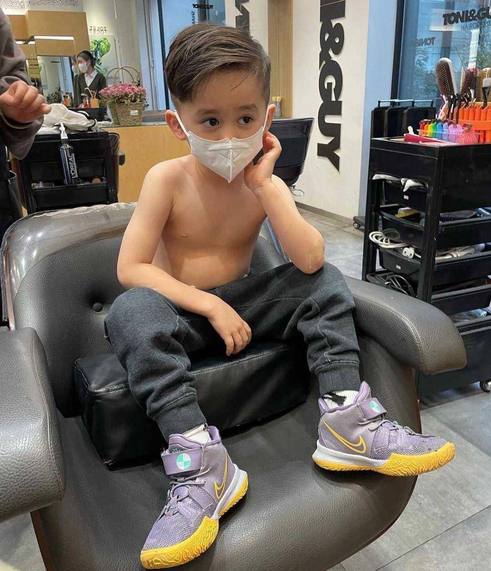 Bentley potong rambut (Instagram.com)