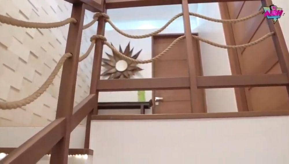 Potret rumah baru Aditya Zoni dan Yasmin (Youtube.com/Aish TV)