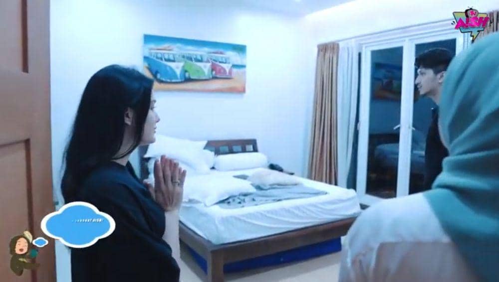 Potret rumah baru Aditya Zoni dan Yasmin (Youtube.com/Aish TV)