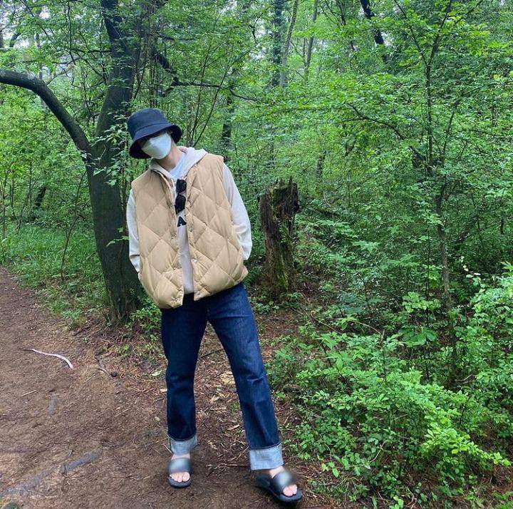 Referensi mix and match outerwear ala Cha Eun Woo Astro (instagram.com/eunwo.o_c)