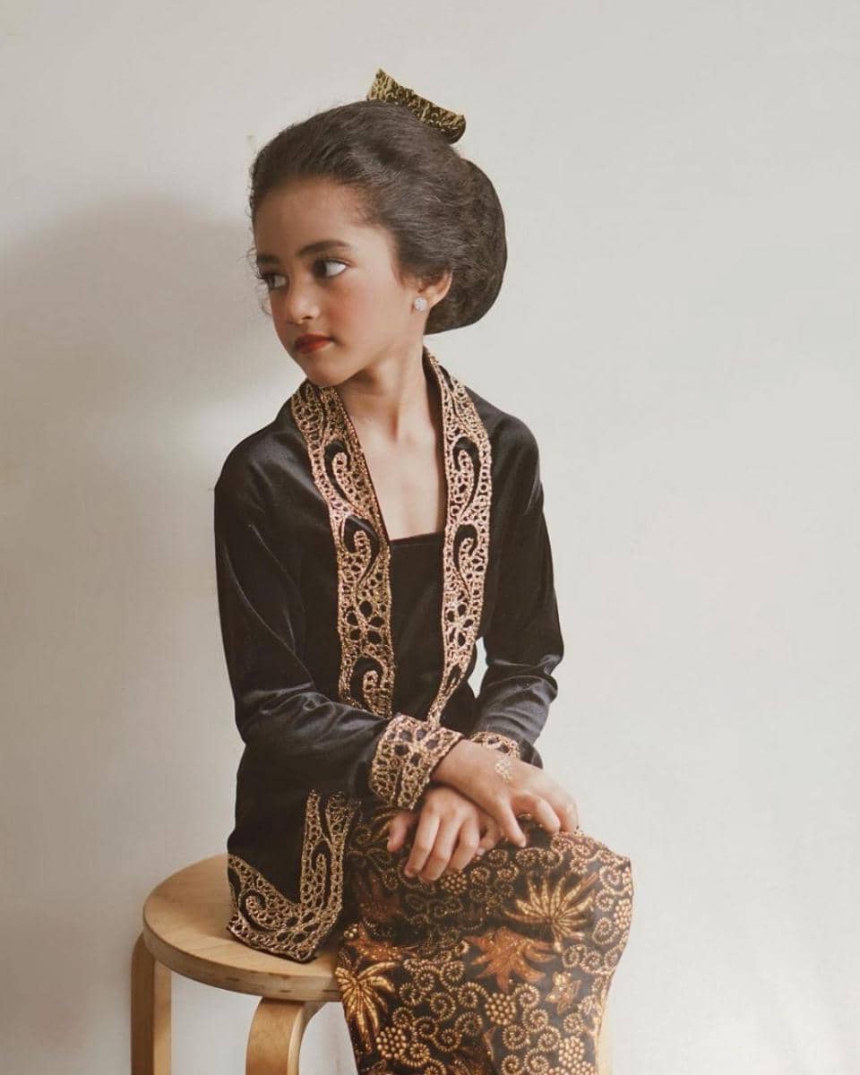 Potret Alana anak Munira Agile saat kartinian (Instagram.com/miraagile)