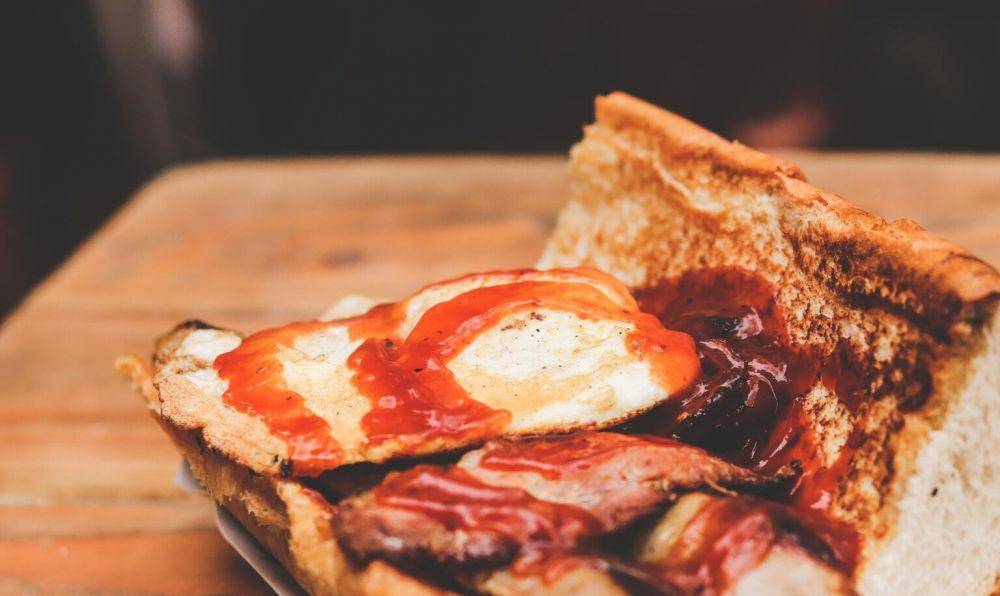 ilustrasi cakwe saus tomat (unsplash.com/Sandie Clarke)