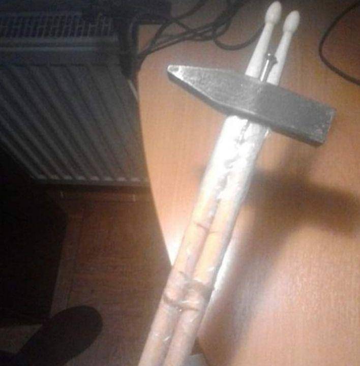 cara kocak atasi persoalan (instagram.com/humorsantuy)