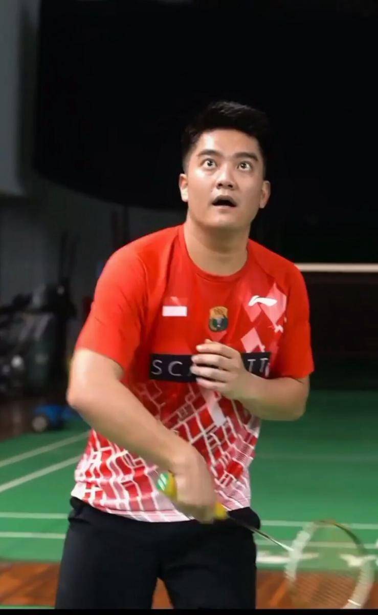 potret Boy William bermain badminton (instagram.com/boywilliam17)