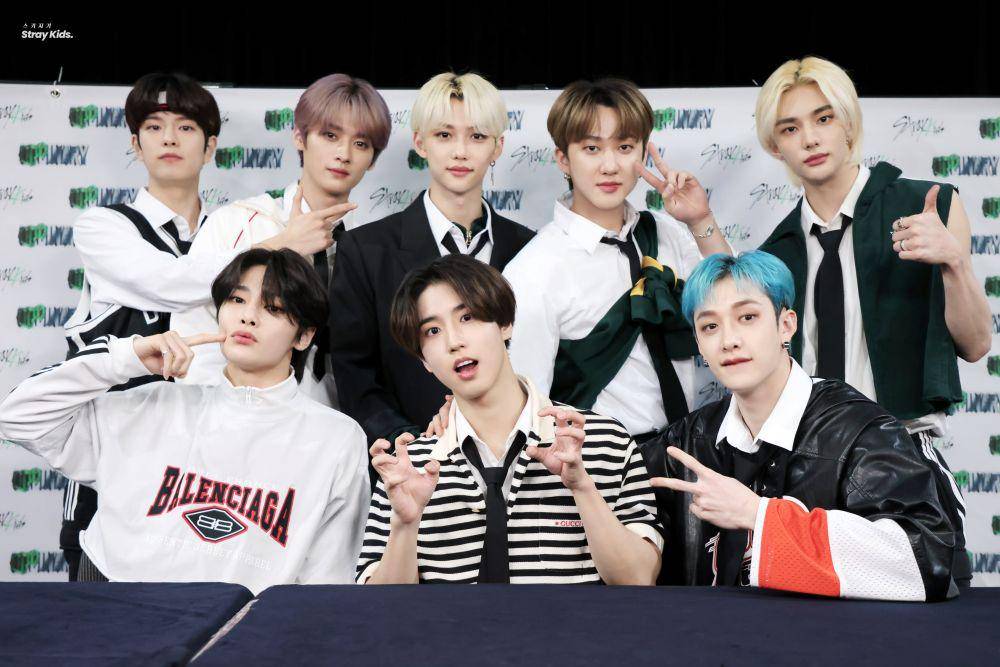 potret Stray Kids (twitter.com/Stray_Kids)