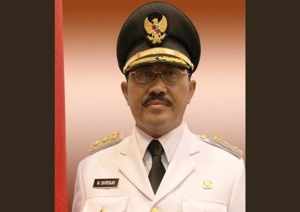 Profil Bupati Kulon Progo Sutedjo