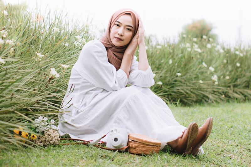 10 Model Hijab yang Cocok untuk Gamis, Pancarkan Kesan Syar'i