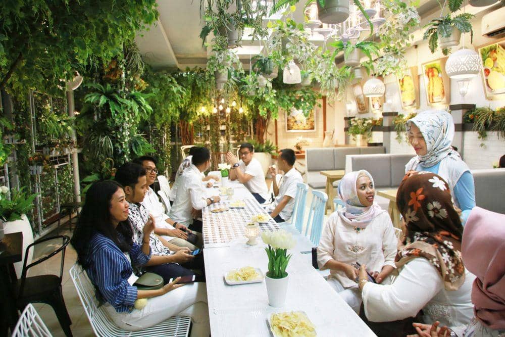 Waktu Bukber Ada yang Nyeletuk 5 Hal Ini? Awas, Itu Ada Artinya!