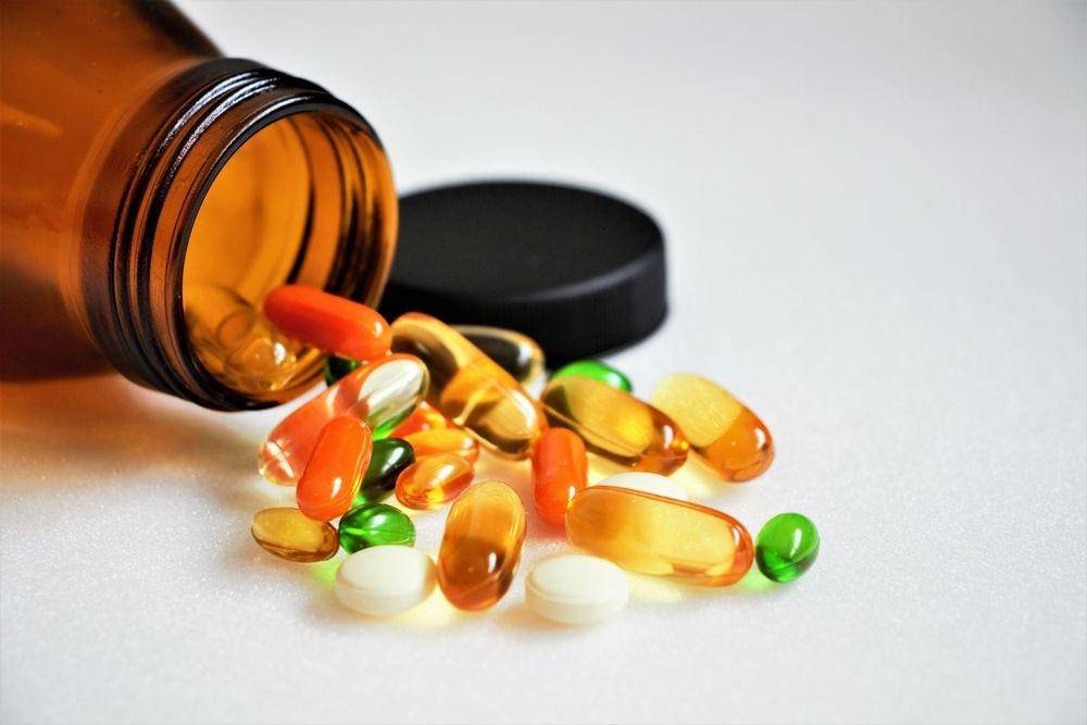 Ilustrasi suplemen dan vitamin (Shutterstock/Saowanee K)