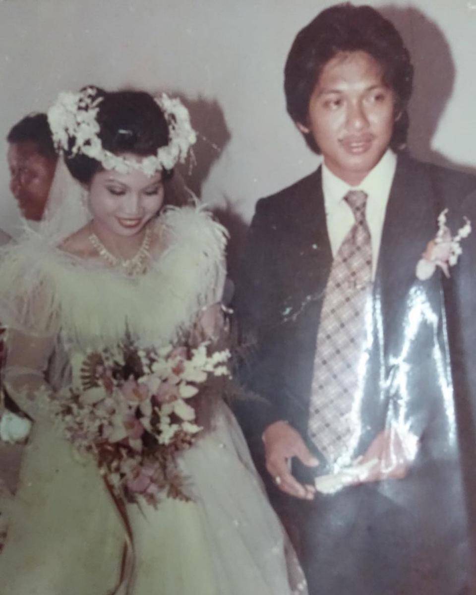 potret lawas pernikahan orang tua Sandra Dewi (Instagram.com/kartikadewi20)