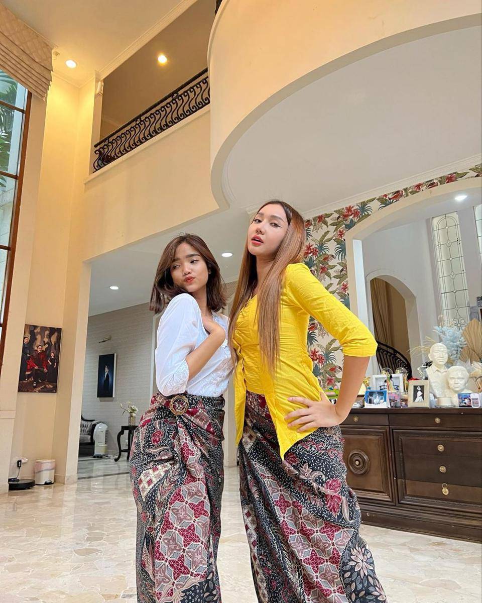 Fuji dan Lucinta Luna (instagram.com/lucintaluna_manjalita)
