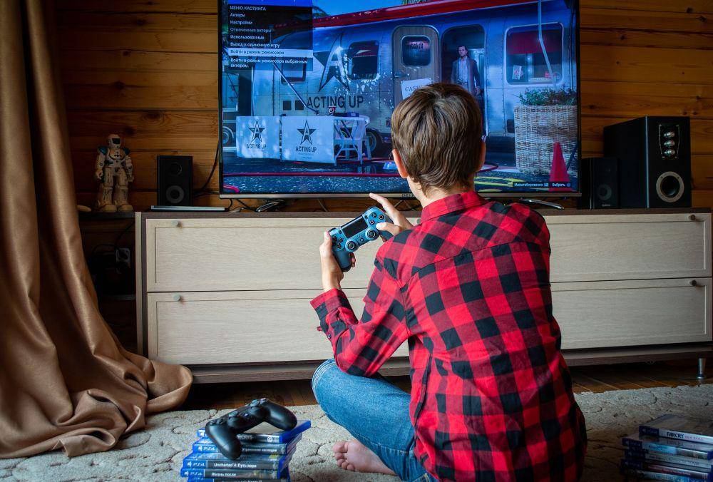 ilustrasi bermain game PS4 (pixabay.com/Vic_B)