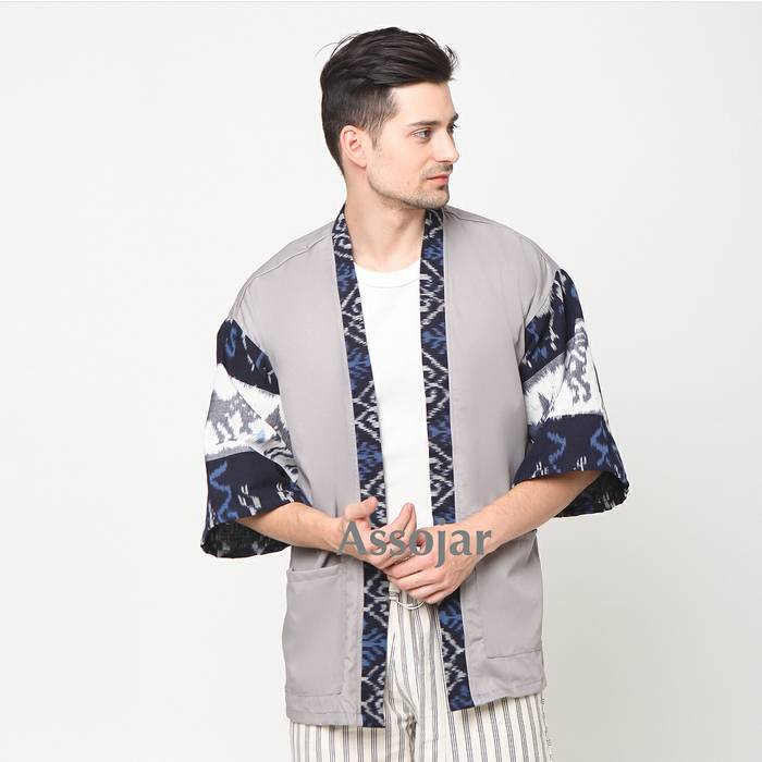 outer kimono batik pria (www.lazada.co.id)