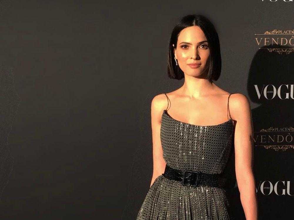 10 Potret Hanaa Ben Abdesslem, Model Muslimah Pertama Lancome