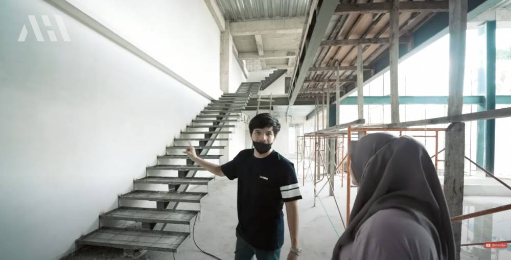 potret rumah baru Atta Aurel (YouTube.com/AH)