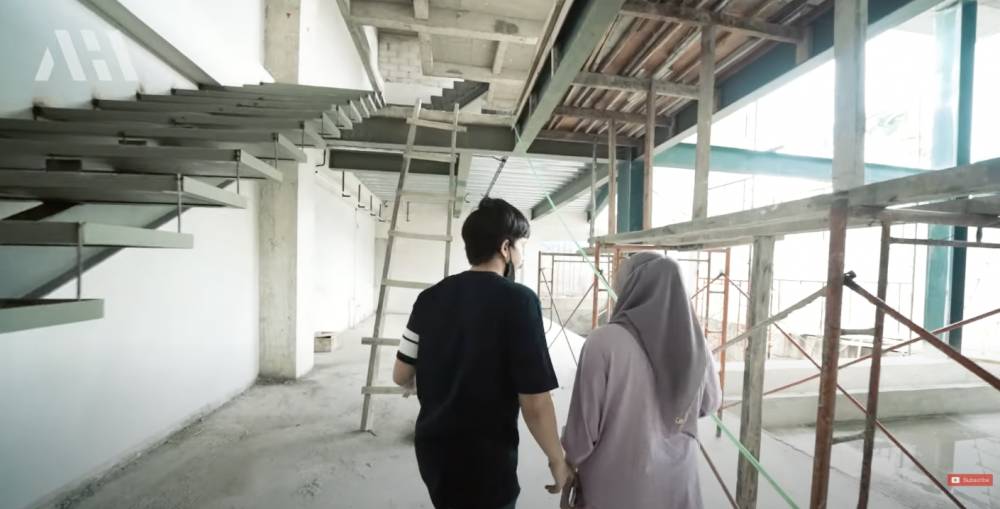 potret rumah baru Atta Aurel (YouTube.com/AH)