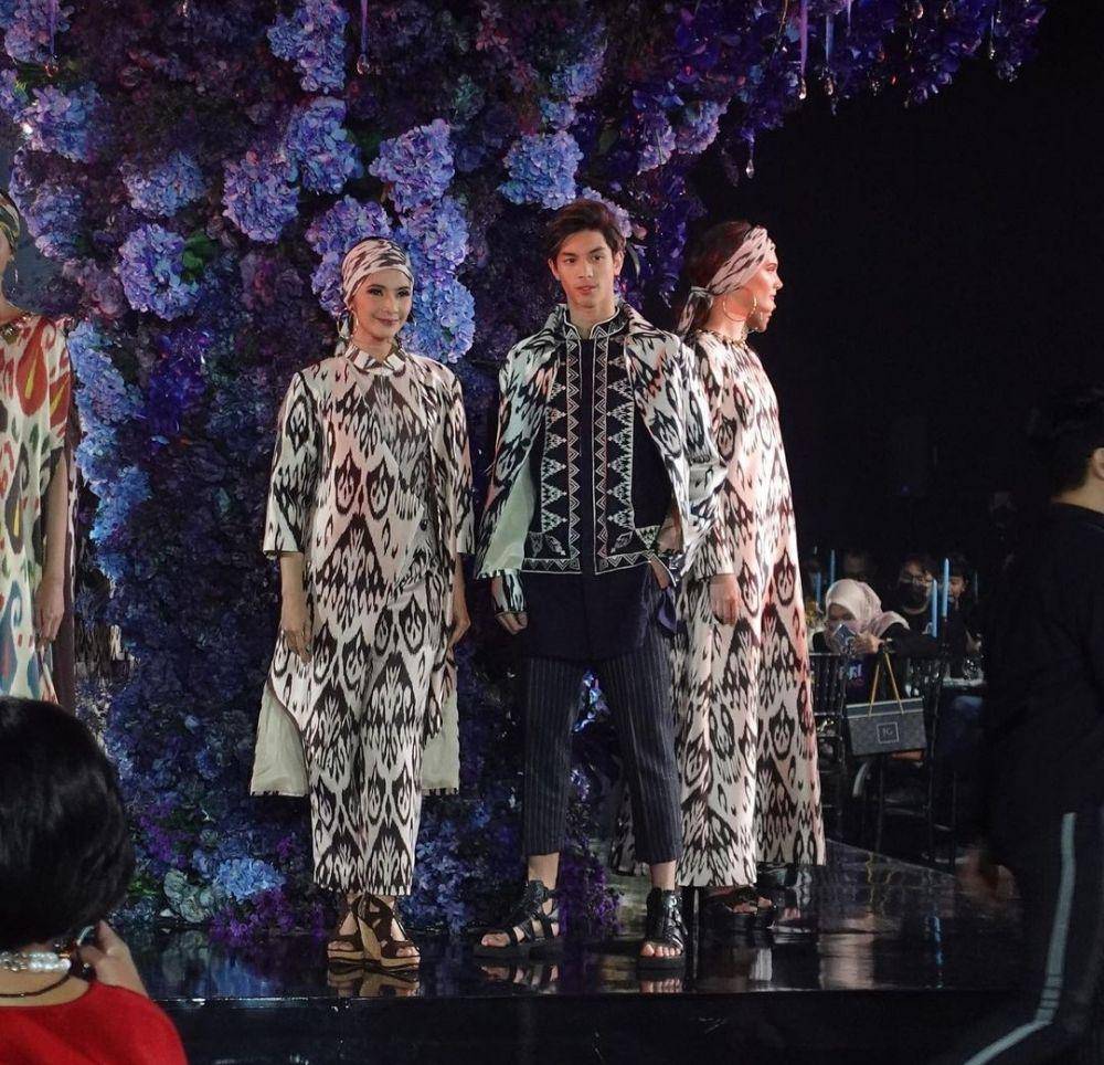 momen catwalk Eddy Meijer (instagram.com/eddy_mm)