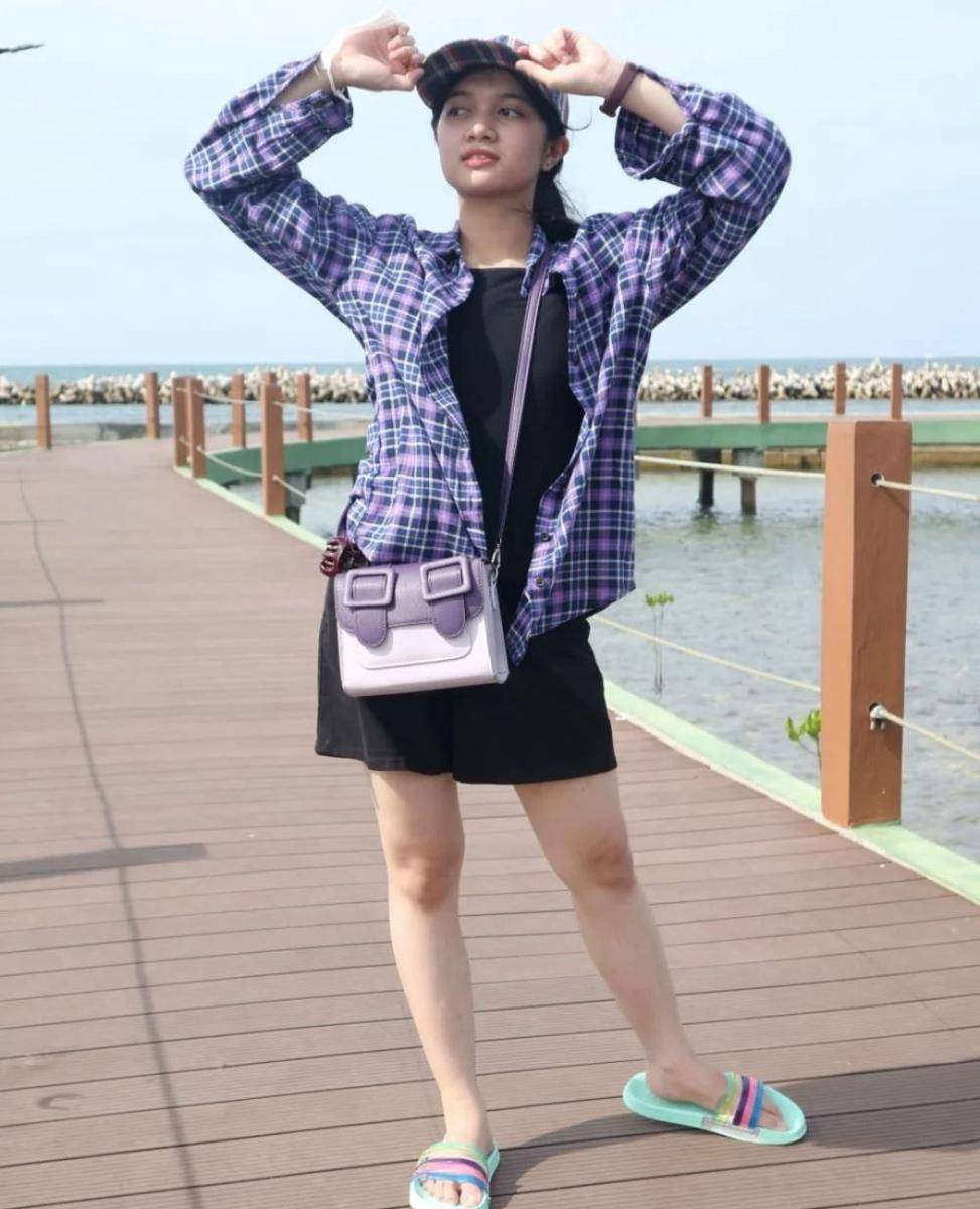 Afiqah Amanina (instagram.com/amaninaafiqah)