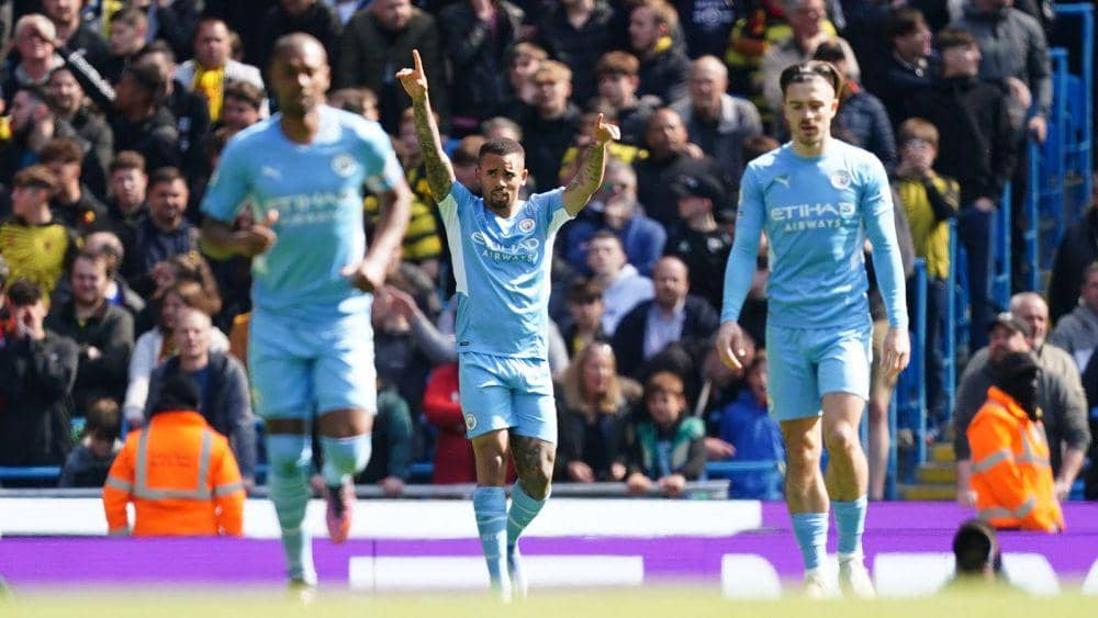 potret Gabriel Jesus usai mencetak gol pembuka untuk Manchester City (skysports.com)