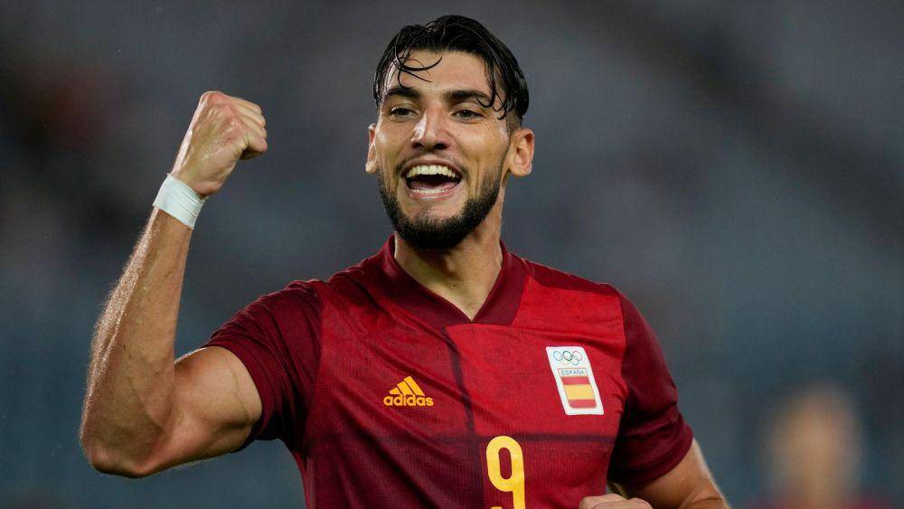 Rafa Mir (skysports.com)