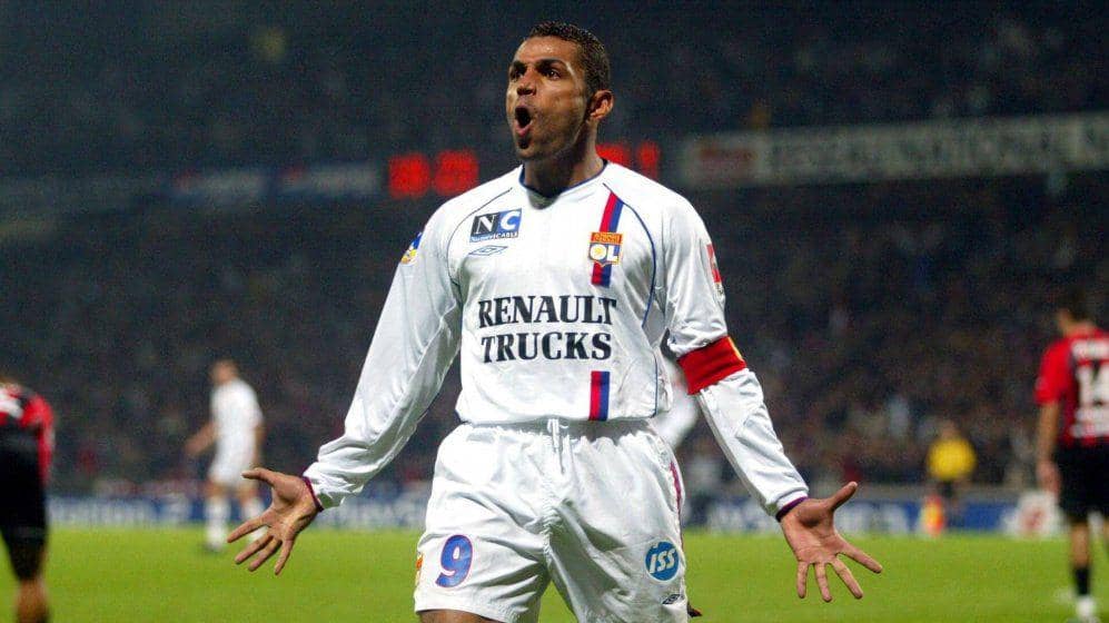 potret Sonny Anderson berseragam Lyon (transfermarkt.com)