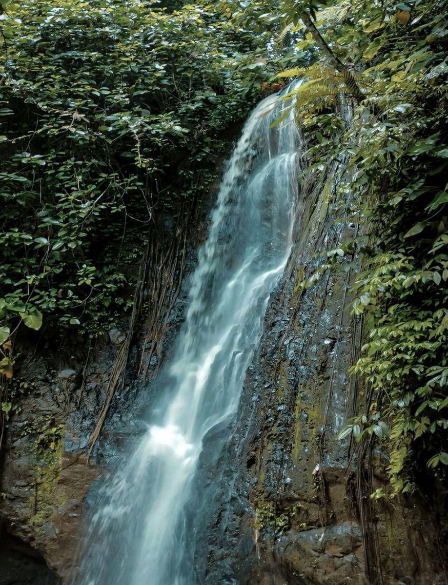 Air Terjun Batu Putu (instagram.com/nurhadindi)