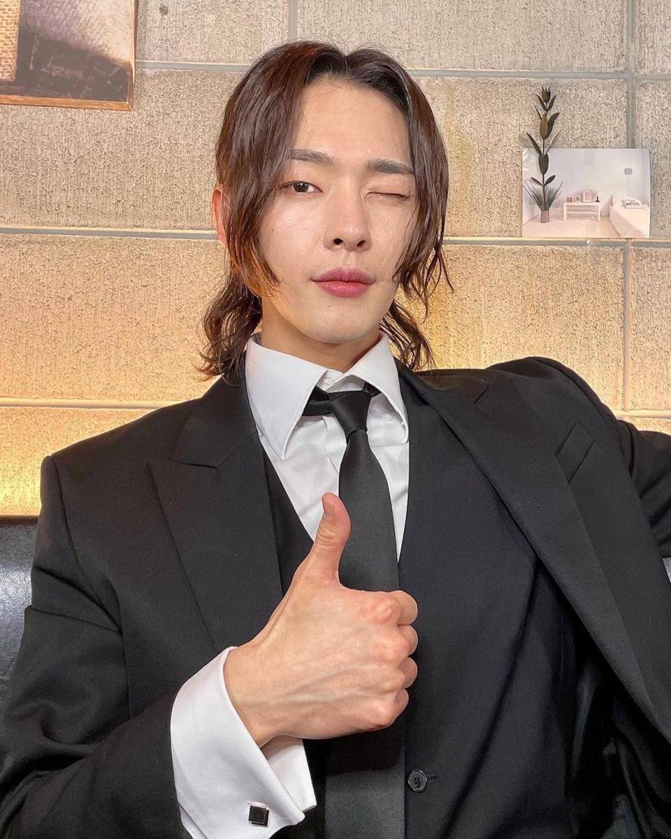Junji OnlyOneOf (instagram.com/onlyoneofficial)